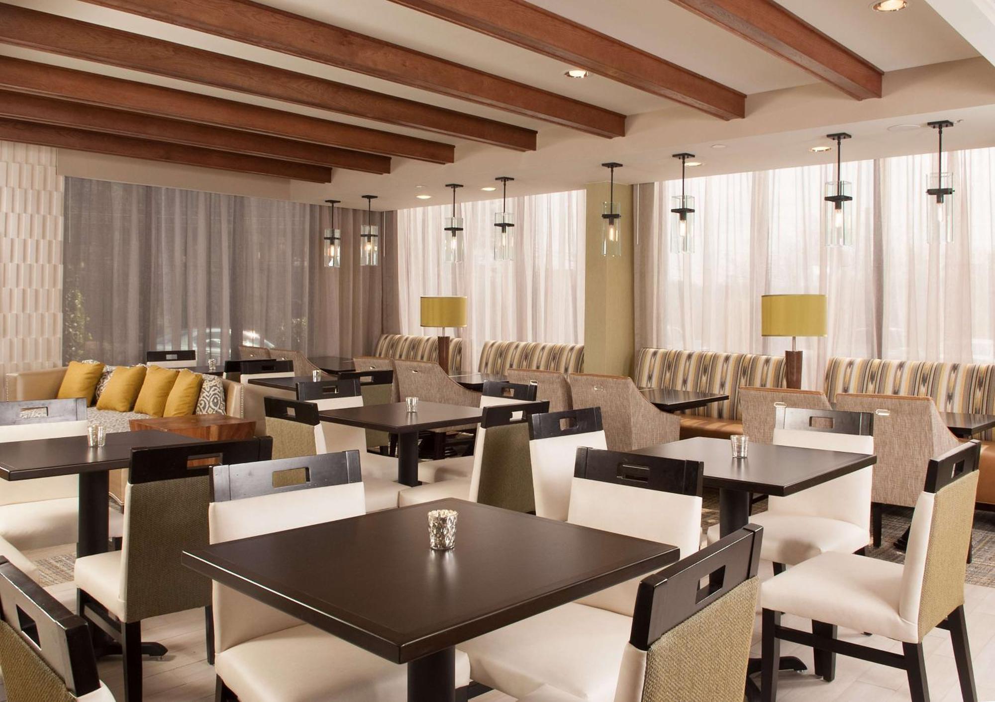 Hampton Atlanta-north Hotel